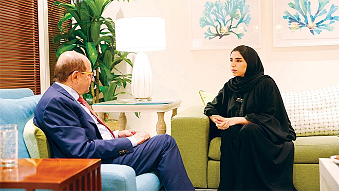 وزير الخارجية الزنداني خلال حوار أجرته معه صحيفة "أخبار الخليج البحرينية